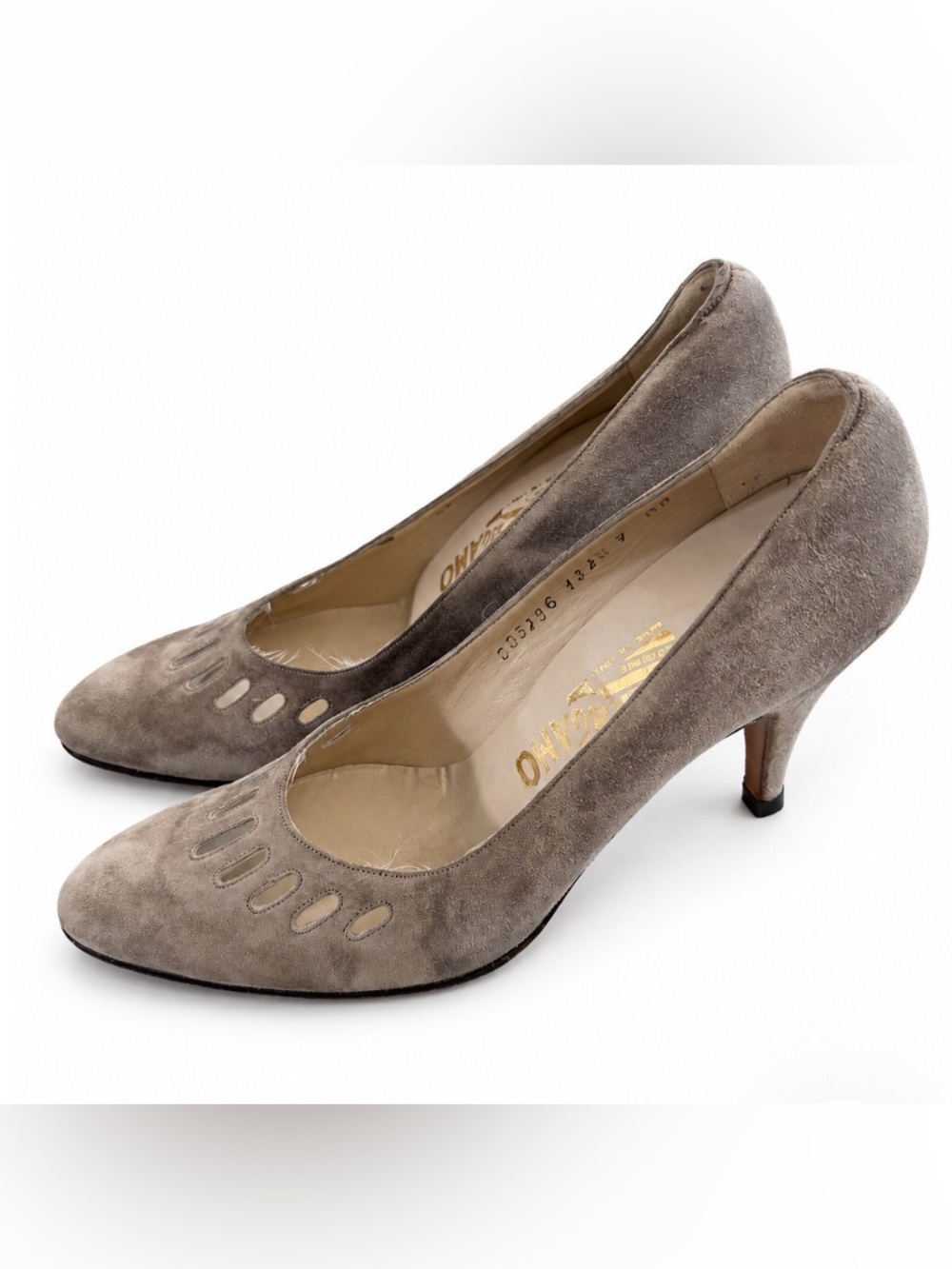 Salvatore Ferragamo Taupe Suede Cutout pointed toe Pump Heels size 7